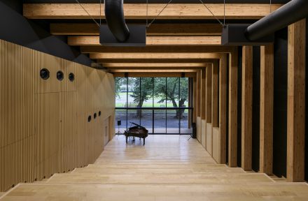 相模女子大学小学部 特別教室棟「さくら館」