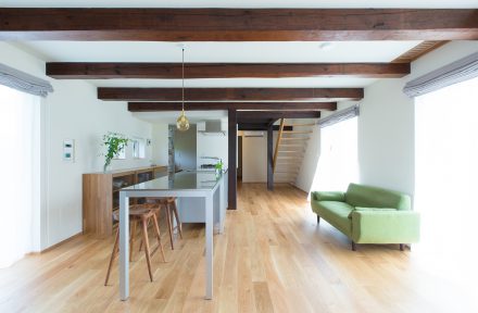 築100年のお蔵をモダンな住まいにリノベーション