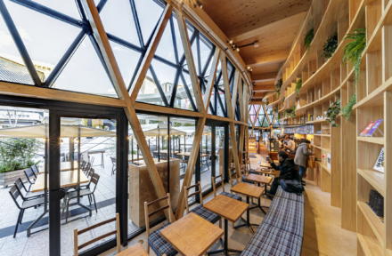 池袋西口公園 GLOBAL RING CAFE